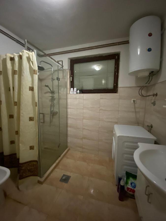 Ferienwohnung Apartman De Luxe Tuzla Exterior foto