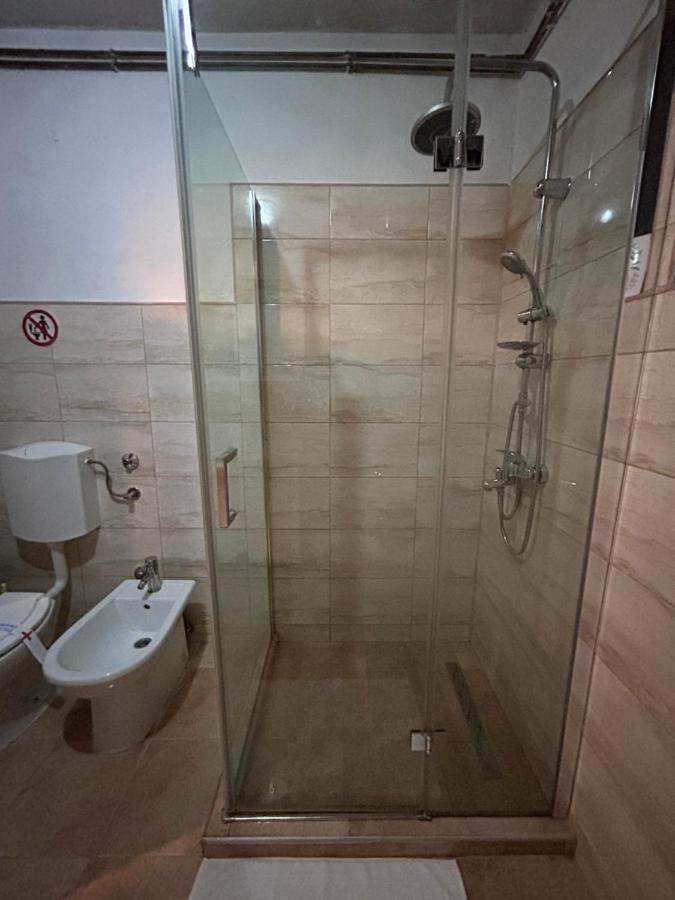 Ferienwohnung Apartman De Luxe Tuzla Exterior foto